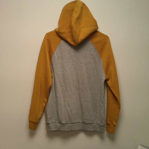 Lion King Hoodie Large - Picture 2 of 6